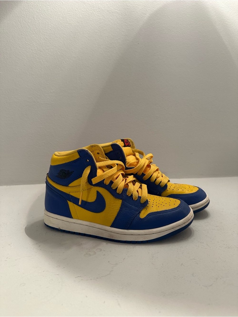 Nike Kids' Retro Jordan High Sneakers in Blue and Yellow - Picture 3 of 8